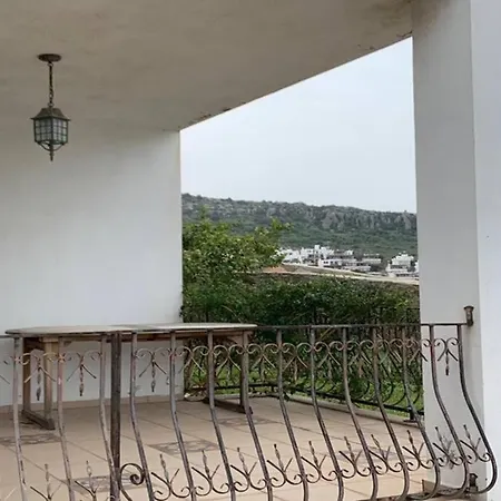Gündoğan'da Deniz Manzaralı Yazlık Ev Mb101 *